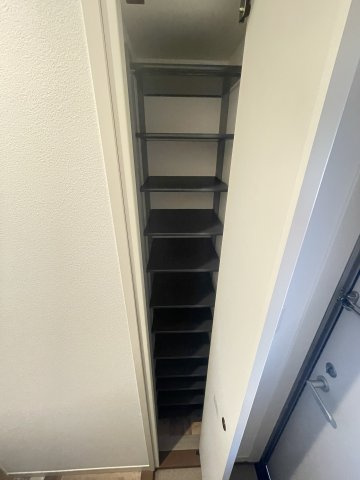 ヴィゴーレ５　Ｂ棟の収納