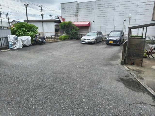 越谷市東大沢１丁目の一棟アパート