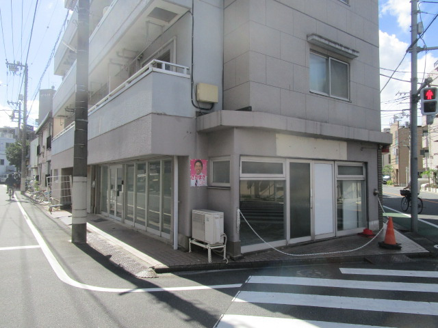 板橋区板橋２丁目の倉庫