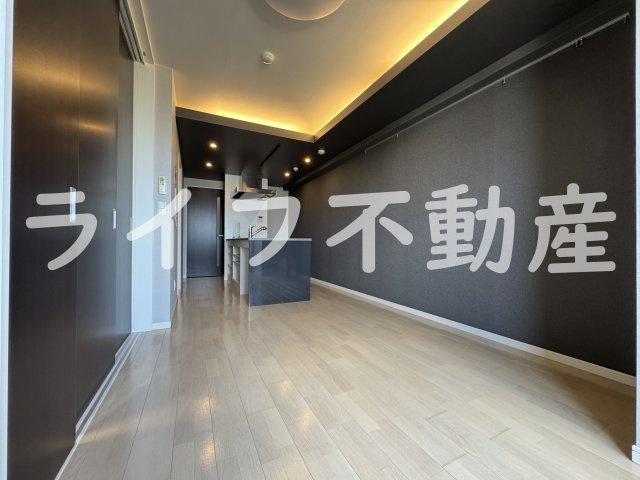 プレミアム菱屋西の内装|内装は落ち着いています