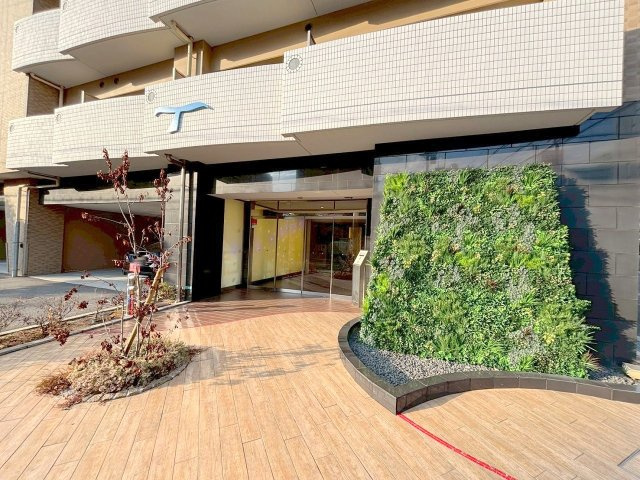SEST新大阪の外観
