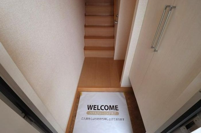 グランシャリオ　Ａの玄関