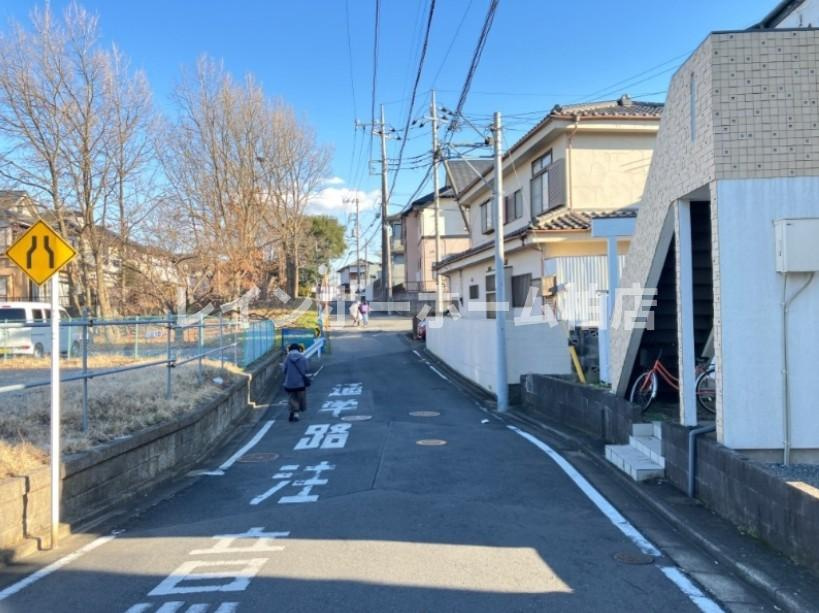 ROSSO高柳の周辺