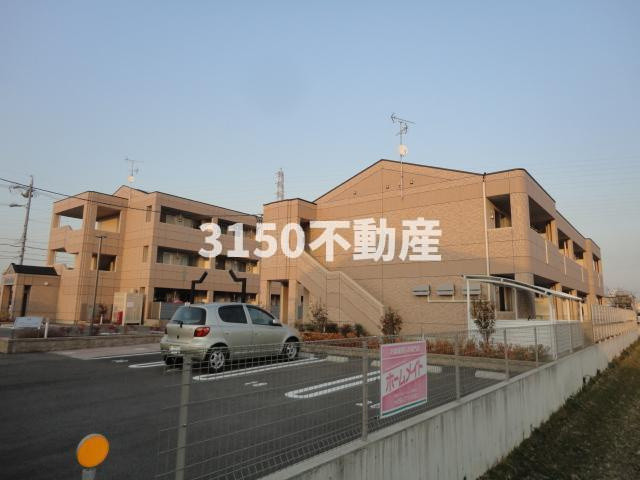 Ｗｉｓｔｅｒｉａ　六条Ⅱの駐車場|外観写真（昼）