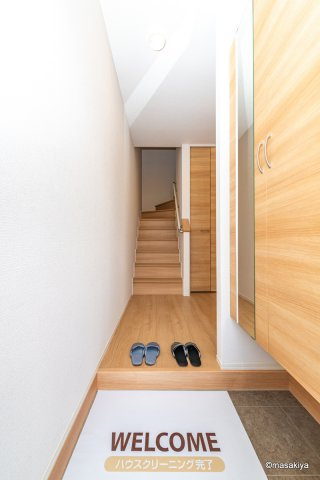 Jeunesse（ジュネス）の玄関