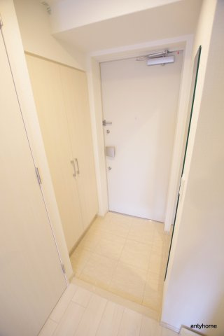 アドバンス大阪城シュアーヴ　仲介手数料無料の玄関