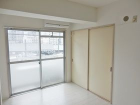 ジュネパレス新松戸第7の居間・リビング