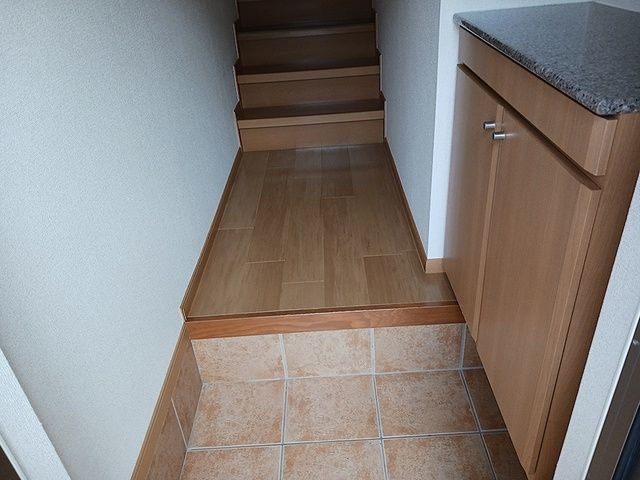 エテルノライツの玄関