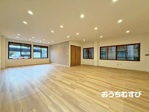 名東区八前3丁目の居間・リビング