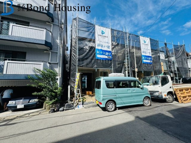 滝の茶屋駅まで徒歩３分・ZEH水準住宅・城が山　３号地の前面道路含む現地写真