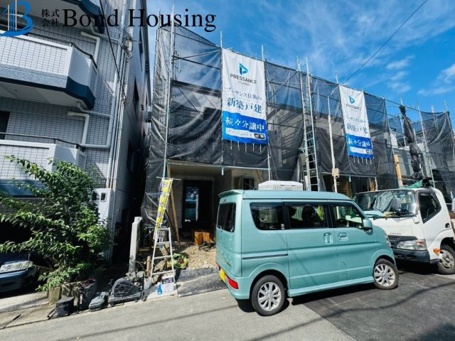滝の茶屋駅まで徒歩３分・ZEH水準住宅・城が山　３号地の前面道路含む現地写真