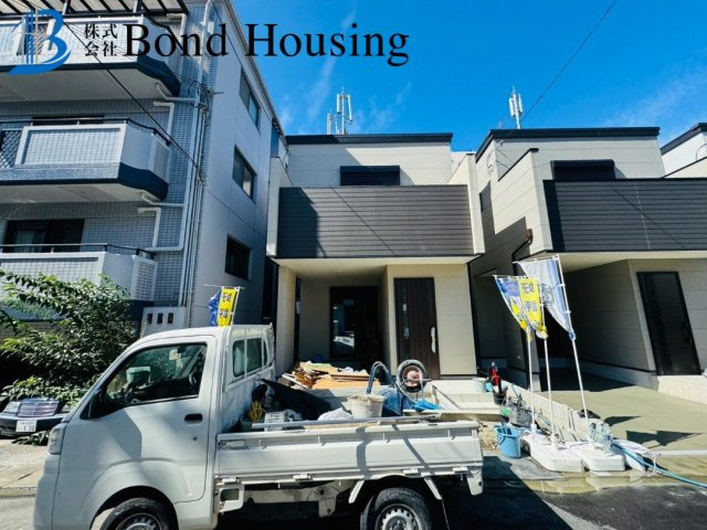 滝の茶屋駅まで徒歩３分・ZEH水準住宅・城が山　３号地