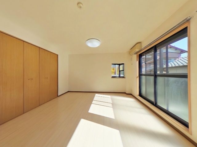Ｓｕｒｐｌｕｓ志太の居間・リビング