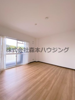 【洋室】 | 　昇栄マンションⅡ | 明るい洋室です