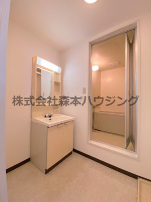 【洗面所】 | 　昇栄マンションⅡ | 忙しい朝には欠かせない洗面所です