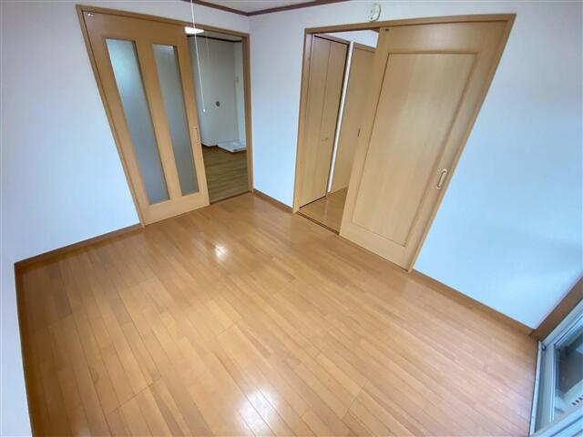 プライムハイツの洋室