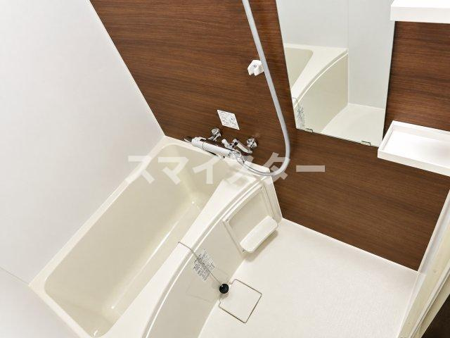 さいたま市緑区東浦和２丁目の賃貸マンションの浴室