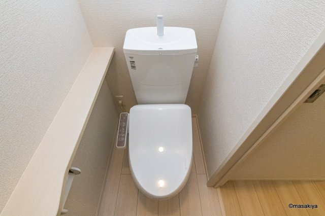 リヴェール中御所　Aのトイレ