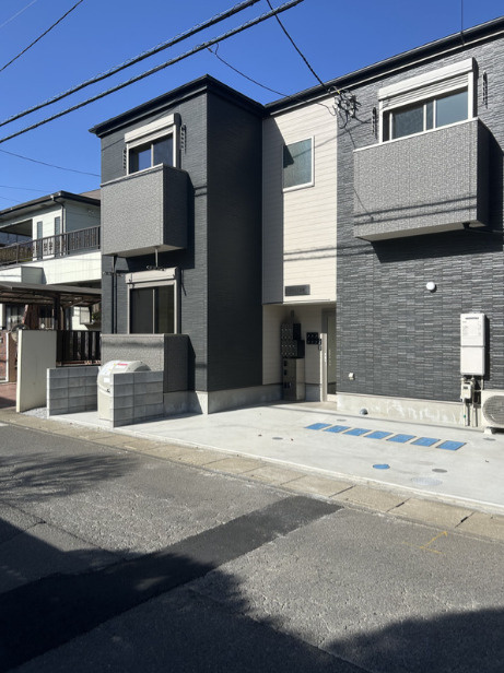 アズリア岩槻の外観
