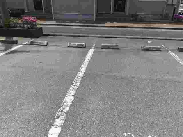 サンエイトＣの駐車場