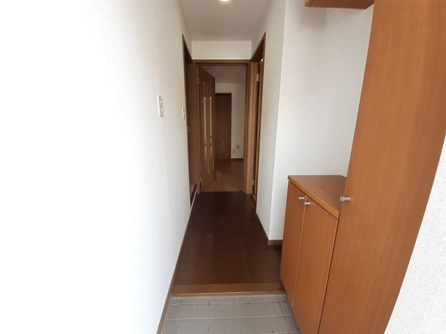 サンエイトＣの玄関