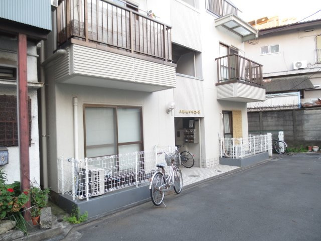 八広佐々木コーポの駐車場
