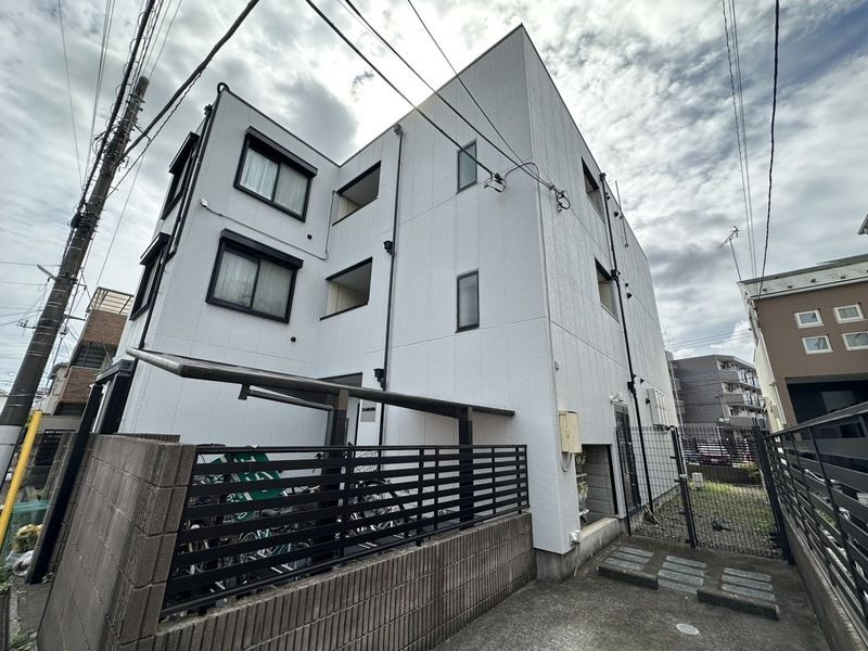 フラット富士見台の外観