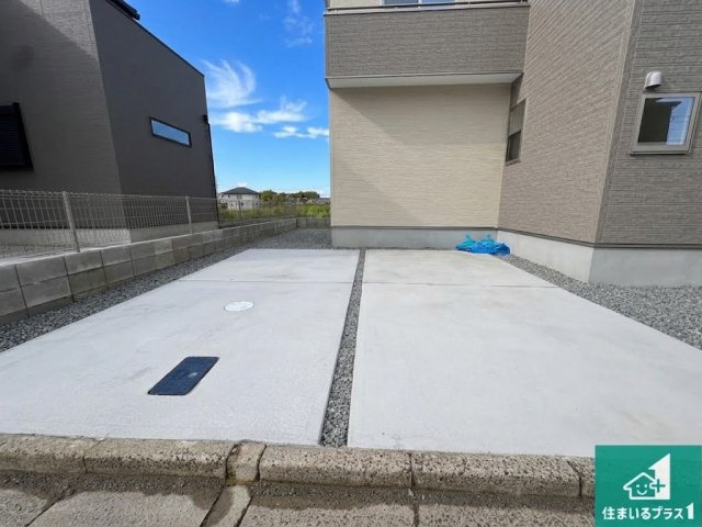 ●19(土)～23(日)現地説明会！大和郡山市稗田町　第5期　新築一戸建ての駐車場|駐車スペース！散水栓があるので、こまめに愛車を洗えます！