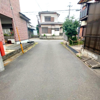 中古戸建　野田市木間ケ瀬5352-12の前面道路含む現地写真