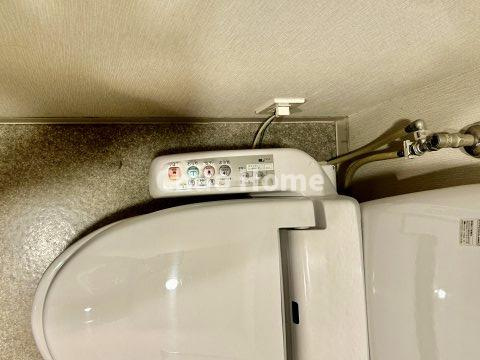 クレストフォルム南砂仙台堀川公園の内装|【ウォシュレット】清潔に使いたいお手洗いには最適な設備です。もちろんウォームレットも標準装備です。