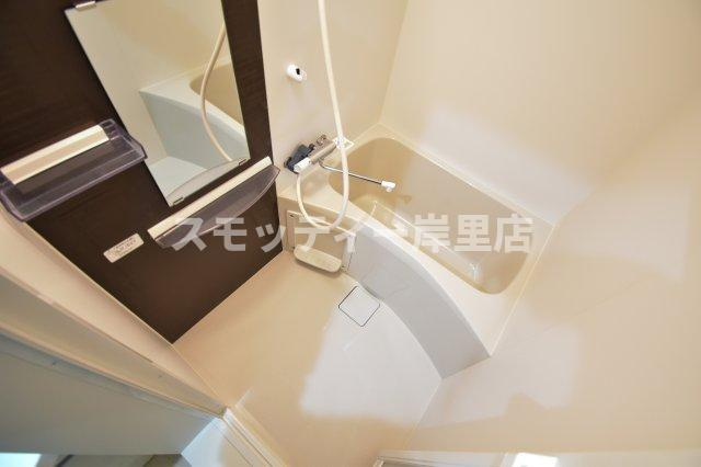 アッシュメゾン北加賀屋の浴室
