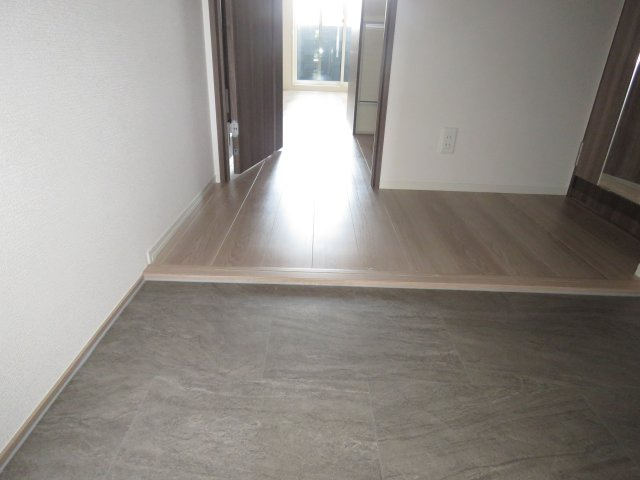 D-RESIDENCE東田町の玄関