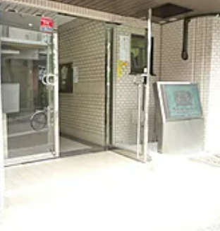 ライオンズマンション新板橋のエントランス