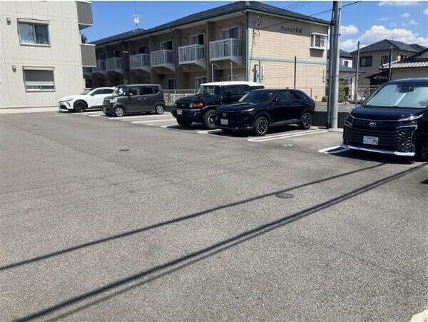 リベルタ唐崎の駐車場
