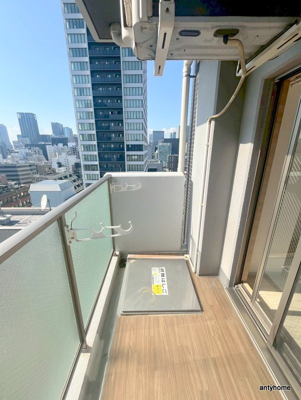 プライムアーバン御堂筋本町　のバルコニー