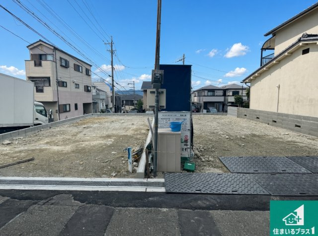 ■枚方市田宮本町　新築一戸建ての外観|周辺は落ち着いた街並みの住宅地！子育てがしやすい住環境です！まだ未完成ですが、現地でしかわからない事もございます。是非一度ご覧ください。