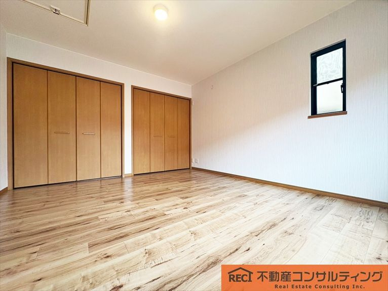 神戸市東灘区森北町7丁目　中古戸建の洋室