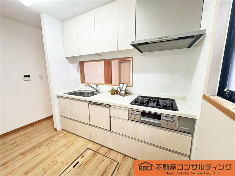 神戸市東灘区森北町7丁目　中古戸建のキッチン