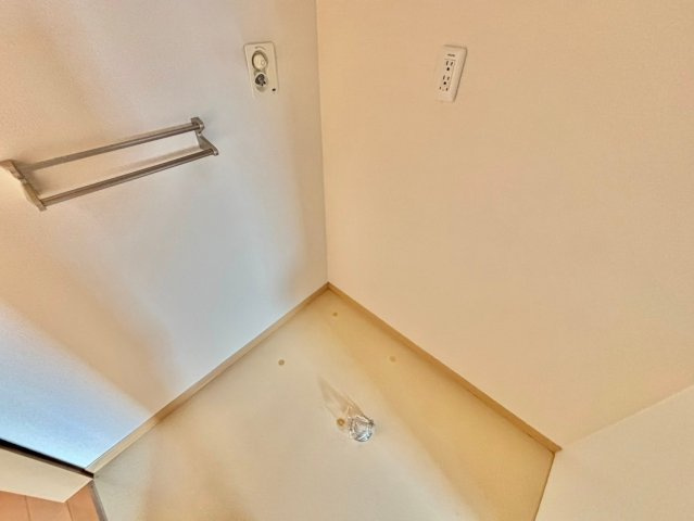 ヴィラージュ西庄　B棟の洗面所