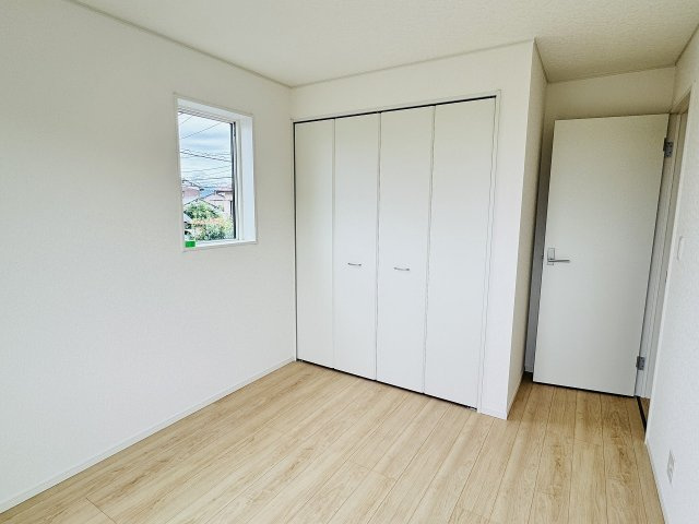 八王子市　泉町　新築一戸建て　２７期の収納|～収納力の高いクローゼット完備～