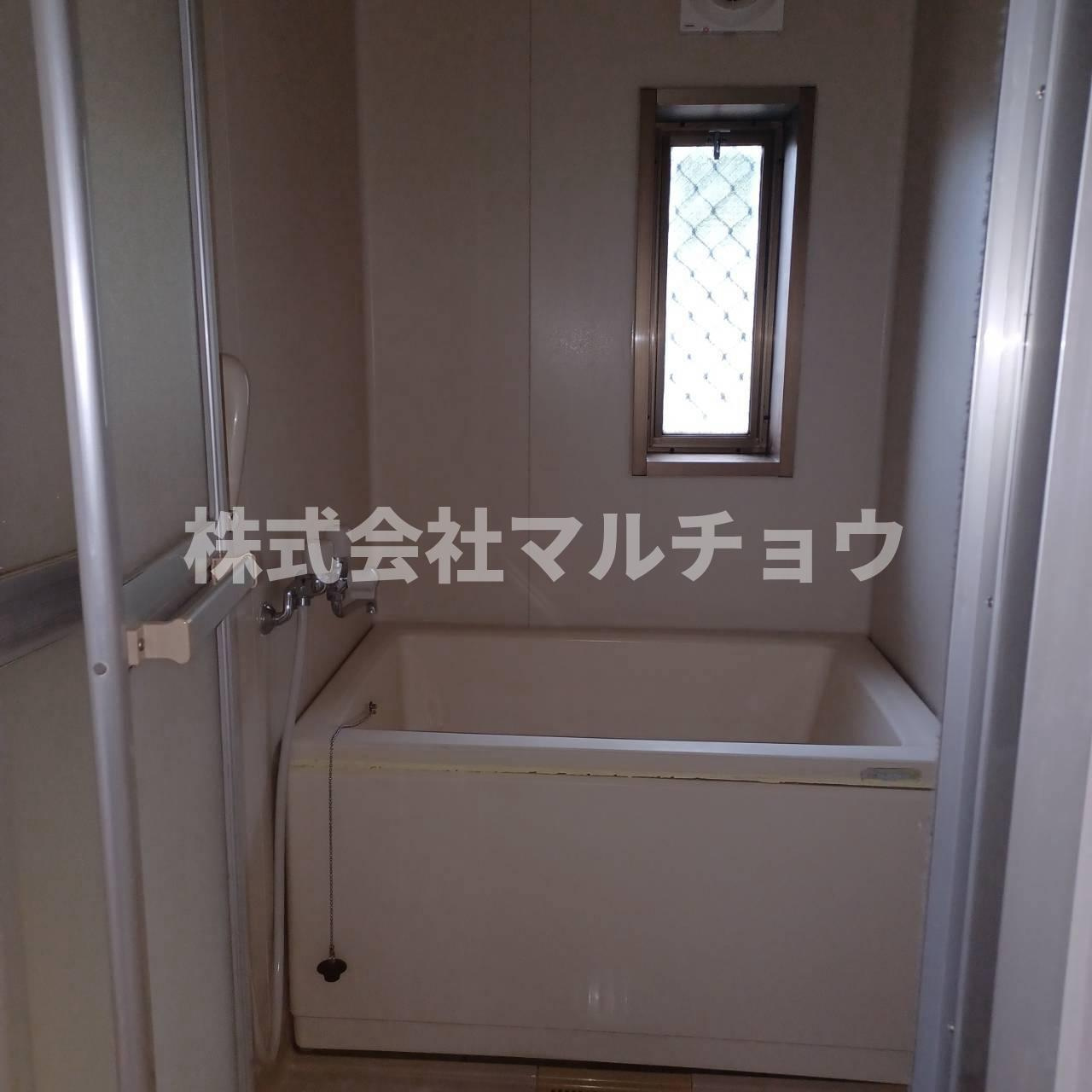 メゾン文里B棟の浴室|日々の疲れを癒すお風呂付です