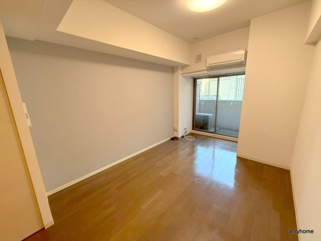 プライムアーバン御堂筋本町　の居間・リビング