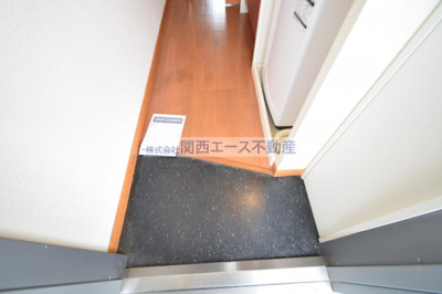 【玄関】 | レオパレスナザレ