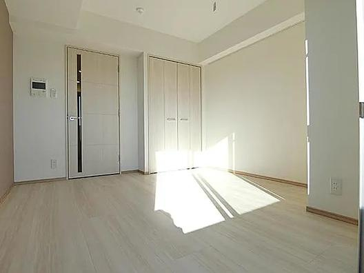 ライジングプレイス綾瀬二番館の居間・リビング|リビング