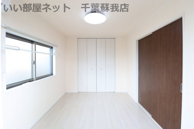 ナリトモ蘇我Ｂの寝室|ゆったりとしたリビングです