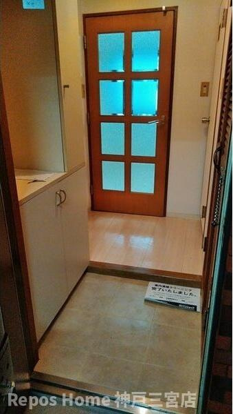 ライオンズマンション神戸元町の玄関