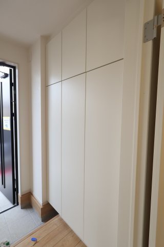 《仲介手数料無料》大宮区上小町1041新築一戸建てKEIAI GRACEの玄関