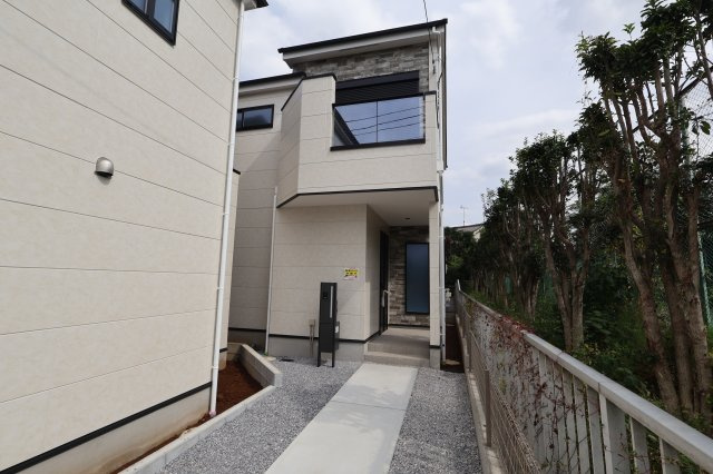 《仲介手数料無料》大宮区上小町1041新築一戸建てKEIAI GRACEの外観|撮影日 2026年9月25日 13：00 晴れ