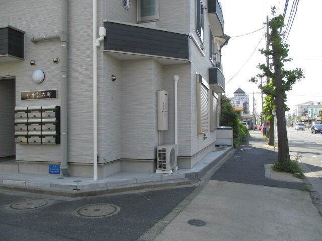 リオン六町のエントランス