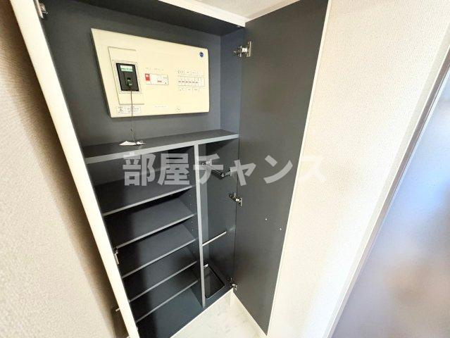 UURコート名古屋名駅の収納